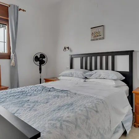 Casa Nico- By Aldertons טאולאדה